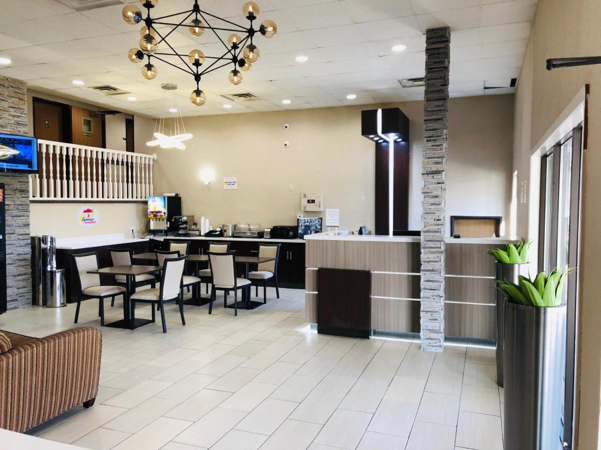 The Inn&Suites Sw Omaha Exterior photo
